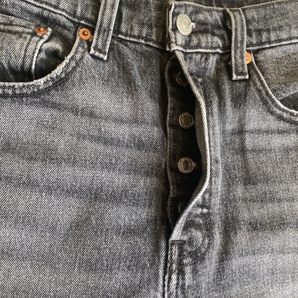 501 Levi’s Button-Fly Black Denim W28L28 - Picture 4 of 9